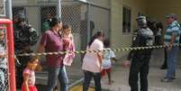 Junto com os presos, também estavam cerca de 130 familiares que foram visitá-los   Foto: Jorge Henrique / Futura Press