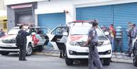 <p>Aproximadamente 100 pessoas foram detidas por suspeita de cometerem crimes na madrugada deste domingo (17) durante a 10ª edição da Virada Cultural</p>  Foto: Gutemberg Gonçalves / Futura Press