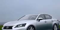 <p>Montadora está recolhendo 16 mil sedãs Lexus GS modelo 2013 por causa de um interruptor no sistema de freios que pode ativar o sistema durante a condução</p>  Foto: Divulgação