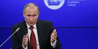 <p>O presidente da Rússia, Vladimir Putin,declarou durante uma sessão do Fórum Econômico Internacional em São Petersburgo que a Ucrânia está mergulhada em uma guerra civil</p>  Foto: Reuters