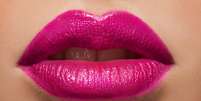 Os tons mais pigmentados, como o fúcsia e o pink queimado, estão em alta  Foto: Shutterstock