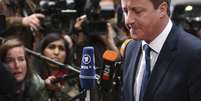 <p>Esse voto é "uma clara mensagem que não podemos simplesmente ignorar", disse David Cameron ao chegar à cúpula europeia</p>  Foto: Reuters