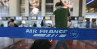 <p>Voo saiu do aeroporto parisiense de Charles de Gaulle apenas às 11h13 e teve que retornar às 15h02, devido ao disparo do alarme</p>  Foto: Eric Gaillard / Reuters