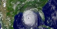 <p>Furacões são nomeados segundo uma ordem pré-determinada e alternada que não tem nada a ver com a força da tempestade. Na imagem, o furacão Katrina.</p>  Foto: Reuters