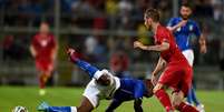 Itália, de Balotelli, só empatou com a frágil Luxemburgo  Foto: Getty Images 