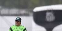 Miguel Herrera admite ansiedade antes da estreia na Copa  Foto: AFP