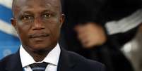 <p>Técnico ganês James Kwesi Appiah admitiu problemas com o pagamento aos jogadores e se mostrou incomodado</p>  Foto: Toru Hanai / Reuters