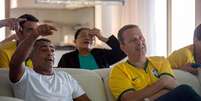 Romário e Eduardo Campos durante a partida da Seleção Brasileira pela segunda rodada da primeira fase da Copa do Mundo  Foto: Facebook / Reprodução