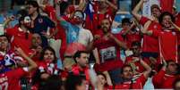 <p>Torcida chilena promete muito barulho contra os espanh&oacute;is no Maracan&atilde;</p>  Foto: AFP