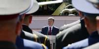 <p>Presidente ucraniano, Petro Poroshenko participa de uma cerimônia de graduação na Universidade Nacional de Defesa da Ucrânia, em Kiev, em 18 de junho</p>  Foto: Reuters