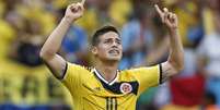 <p>James tem sido o craque da Colômbia na Copa</p>  Foto: AFP