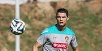 <p>Cristiano Ronaldo é esperança de Portugal no meio de tantos desfalques da seleção</p>  Foto: Bruno Santos / Terra