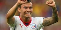 <p>Volante Aranguiz, do Inter, vem sendo um dos destaques da seleção chilena durante a Copa do Mundo</p>  Foto: Getty Images 