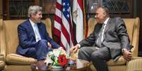 John Kerry se reúne com Sameh Shoukri, ministro das Relações Exteriores do Egito  Foto: Reuters