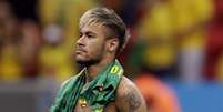 <p>Neymar no jogo do Brasil contra Camar&otilde;es&nbsp;</p>  Foto: AP