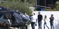 Fam&iacute;lia de Neymar chega de helic&oacute;ptero para visita   Foto: Mowa Press / Divulga&ccedil;&atilde;o