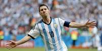 Messi vira o jogo para a Argentina e celebra  Foto: Ricardo Matsukawa / Terra