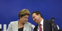 Em convenção nacional, PSD decide apoiar candidatura de Dilma Rousseff nas eleições deste ano. Na foto, a presidente Dilma Rousseff e o presidente nacional do PSD, Gilberto Kassab  Foto: Elza Fiúza / Agência Brasil