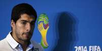 <p>Suárez pode ser suspenso pela Fifa por ter mordido Chiellini</p>  Foto: Carlos Barria (BRAZIL  - Tags: SOCCER SPORT WORLD CUP) / Reuters