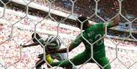Com Asamoah, Gana empata jogo contra Portugal  Foto: Jorge Silva / Reuters