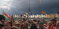 Tempestade de raios interrompe tarde de shows em Glastonbury   Foto: Ian Gavan  / Getty Images 