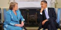 <p>A presidente do Chile, Michelle Bachelet, participa de&nbsp;reuni&atilde;o com o presidente dos EUA, Barack Obama, em 23 de junho de 2009, no Sal&atilde;o Oval da Casa Branca, em Washington, DC</p>  Foto: Mandel NGAN / AFP