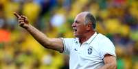 Luiz Felipe Scolari terá que trabalhar para corrigir os erros do meio de campo de Seleção Brasileira  Foto: Getty Images 