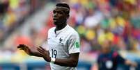 Volante francês fez o primeiro gol da vitória por 2 a 0 sobre a Nigéria, em Brasília  Foto: Fabrice Coffrini / AFP