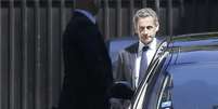 <p>O ex-presidente francês Nicolas Sarkozy deixa sua residência nesta quarta-feira, 2 de julho, em Paris</p>  Foto: Gonzalo Fuentes / Reuters