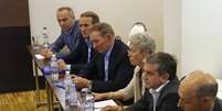 <p>Líderes da OSCE e de países envolvidos participam de reunião com representantes de Donetsk</p>  Foto: Shamil Zhumatov / Reuters