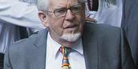 <p>Rolf Harris chega à Corte Southwark Crown para ser condenado, em Londres, em 4 de julho</p>  Foto: Bogdan Maran / AP