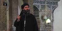 <p>Vídeo divulgado em julho pelo grupo Al-Furqan mostra Abu Bakr al-Baghdadi, anunciado como o califa Ibrahim, novo líder do Estado Islâmico; imagem seria em uma mesquita de Mossul, no Iraque</p>  Foto: Al Furwan Media / HO / AFP