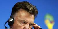 <p>Van Gaal já "avisou" os pais das crianças holandesas: jogo contra a Argentina deve terminar de madrugada</p>  Foto: Paulo Whitaker / Reuters