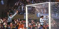 Kempes comemora gol na final contra a Holanda que deu à Argentina seu primeiro título  Foto: AFP