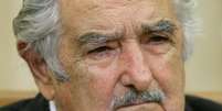 <p>Distribuição de maconha em farmácias começará no ano que vem, disse o presidente uruguaio José Mujica</p>  Foto: Jonathan Ernst / Reuters