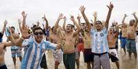 <p>Em Copa do Mundo "sul-americana", argentinos formaram o maior contingente de turistas</p>  Foto: Rodrigo Abd / AP