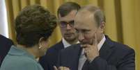 <p>Presidente Dilma Rousseff cumprimenta o presidente russo, Vladimir Putin</p>  Foto: Alexey Nikolsky / Reuters