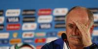 <p>Técnico Luiz Felipe Scolari viu Brasil sucumbir contra Holanda e Alemanha</p>  Foto: Ueslei Marcelino / Reuters