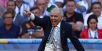 Sabella orienta sele&ccedil;&atilde;o argentina na final contra Alemanha.  Foto: Eddie Keogh / Reuters