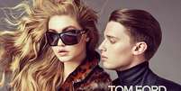 <p>Patrick Schwarzenegger e Gigi Hadid em campanha para Tom Ford Eyewear</p>  Foto: @gigihadid/Instagram / Reprodução