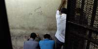 Sete egípcios foram condenados à prisão perpétua por crimes sexuais durante protestos no Cairo  Foto: Aly Hazzaa, El Shorouk / AP