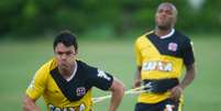 Kléber agradou o técnico Adílson Batista em sua estreia e tem treinado forte  Foto: Mauro Pimentel / Terra