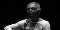 Gilberto Gil inaugurou o novo Theatro Net, no Shopping Vila Olímpia, zona sul de São Paulo, nesta sexta-feira (18). O cantor se apresenta no mesmo local neste sábado (19) e domingo (20)  Foto: Fred Pontes / Divulgação