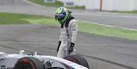 <p>Felipe Massa precisou abandonar o GP da Alemanha na primeira volta após acidente</p>  Foto: Patrick Stollarz / AFP