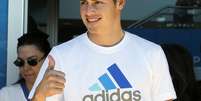 James Rodr&iacute;guez chega para fazer exames antes de assinar com Real Madrid  Foto: EFE