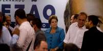 <p>Dilma Rousseff discursou para prefeitos e deputados que apoiam Pezão</p>  Foto: Mauro Pimentel / Terra