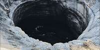 Uma das crateras descobertas na Sibéria   Foto: IFL Science / Reprodução
