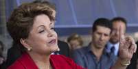 <p>Dilma Rousseff (PT) em agenda de campanha em Guarulhos; candidata à reeleição perdeu 24 segundos no horário eleitoral gratuito, mas terá a maior parte do tempo das propagandas</p>  Foto: Bruno Santos / Terra