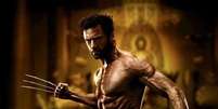 Hugh Jackman, de 45 anos, mostra corpo musculoso no filme Wolverine  Foto: IMDB / Reprodução