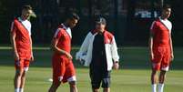 Muricy comanda treino do S&atilde;o Paulo nesta quinta-feira, na Barra Funda  Foto: S&atilde;o Paulo / Divulga&ccedil;&atilde;o